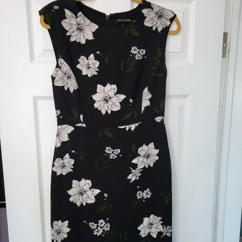 Banana Republic floral dress Size‎ 4